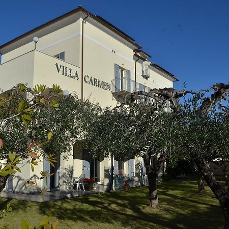 Residence Villa Carmen Fronte Mare A 50 Mt Pietra Ligure Bagian luar foto