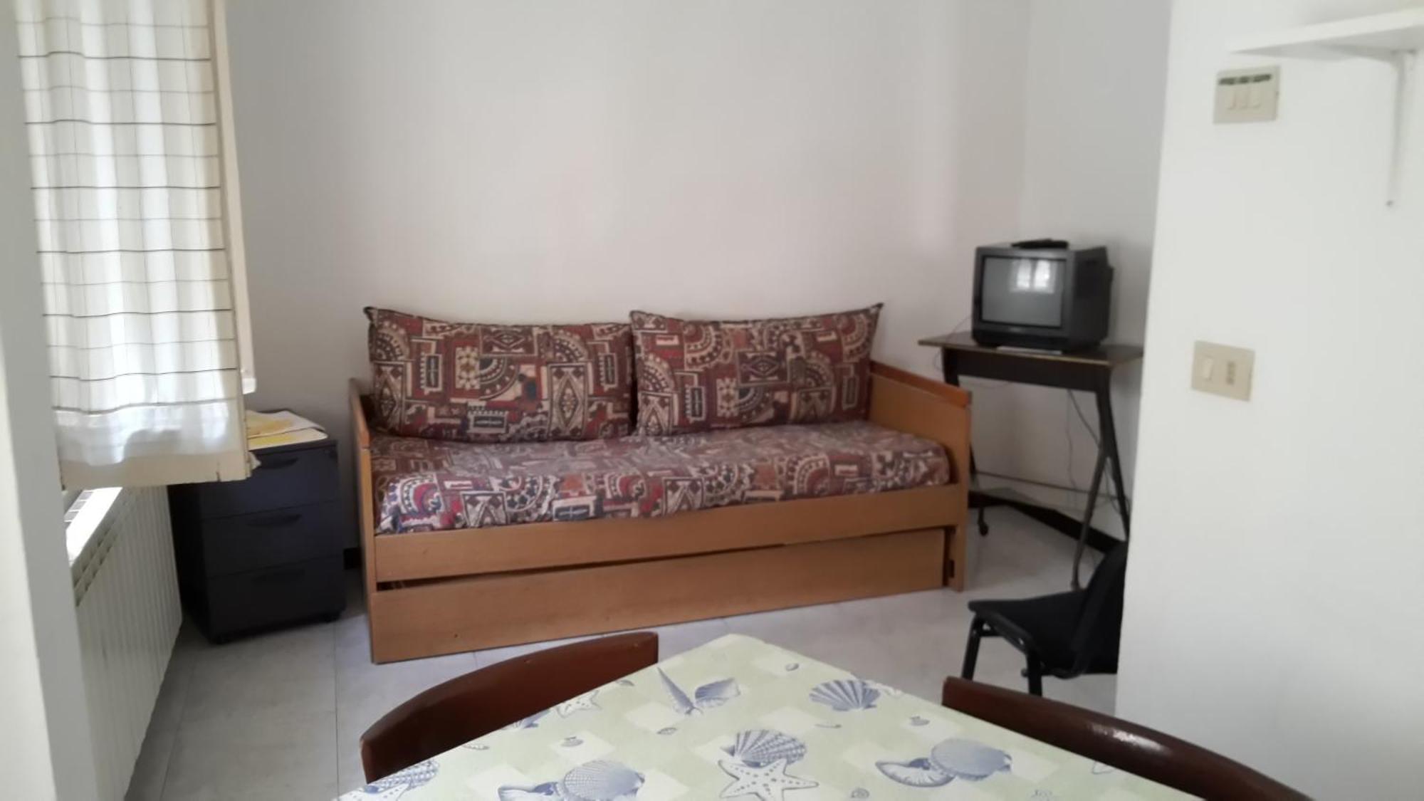 Residence Villa Carmen Fronte Mare A 50 Mt Pietra Ligure Bagian luar foto
