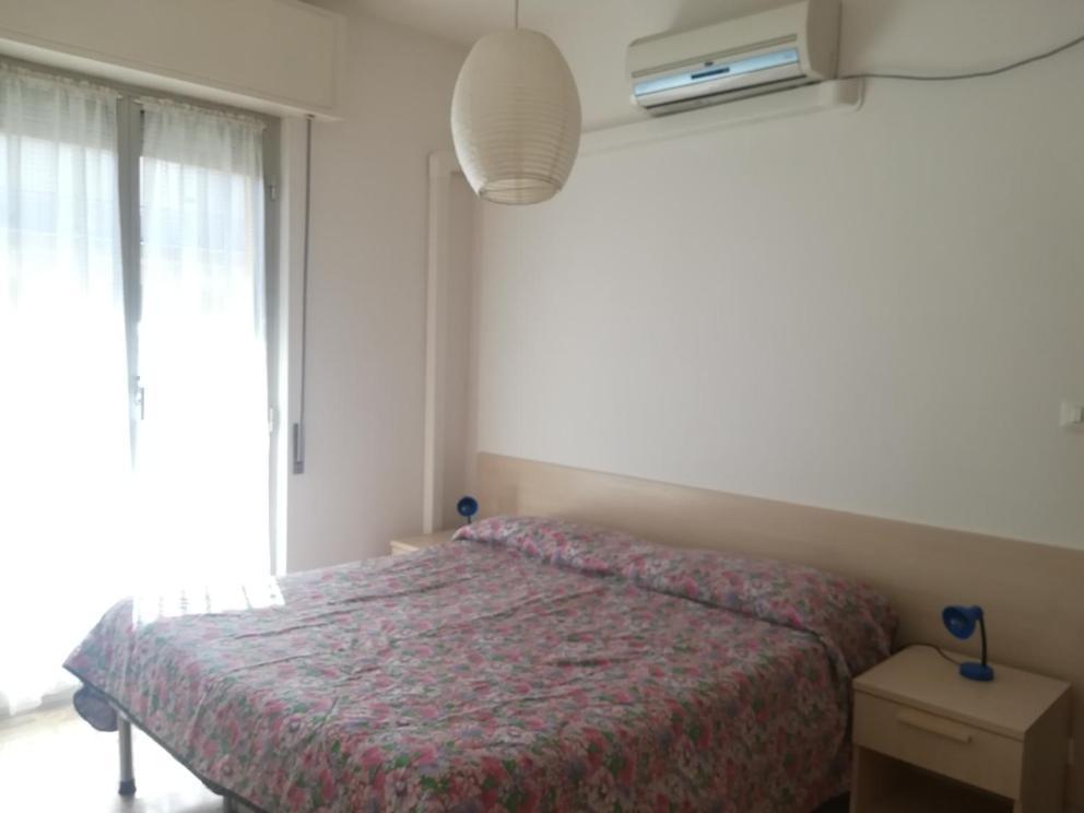 Residence Villa Carmen Fronte Mare A 50 Mt Pietra Ligure Bagian luar foto